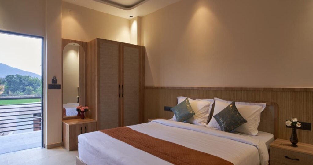 Manobee The Country Side Retreat